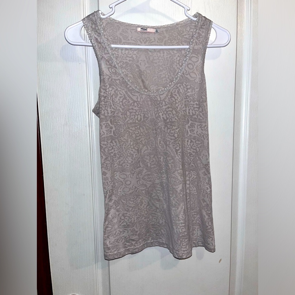 Silver by BKE Tanktop Size small